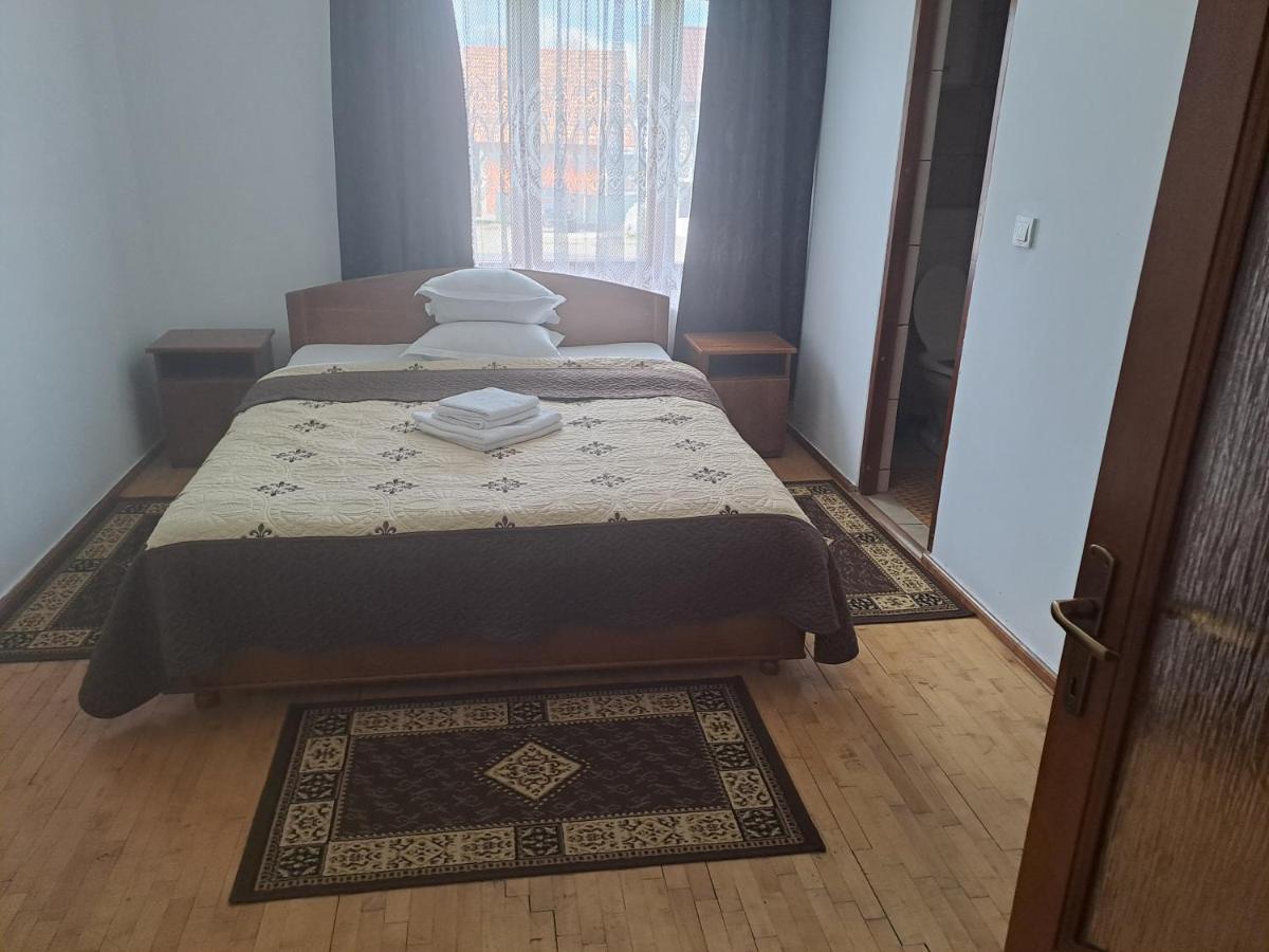 Pensiunea Rednic Lenuta Giulesti Exterior foto